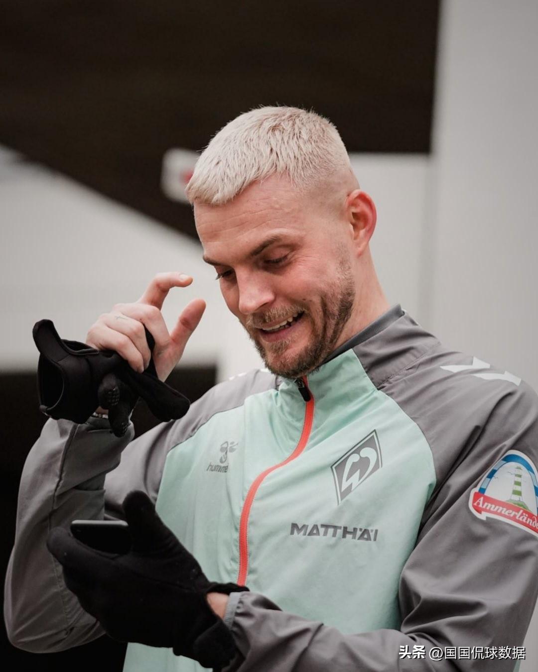 关于摩托车赛夜战：河套飞鹰队强势反弹三湘犀牛队，主帅临场妙招回归即成焦点的信息爱游戏体育