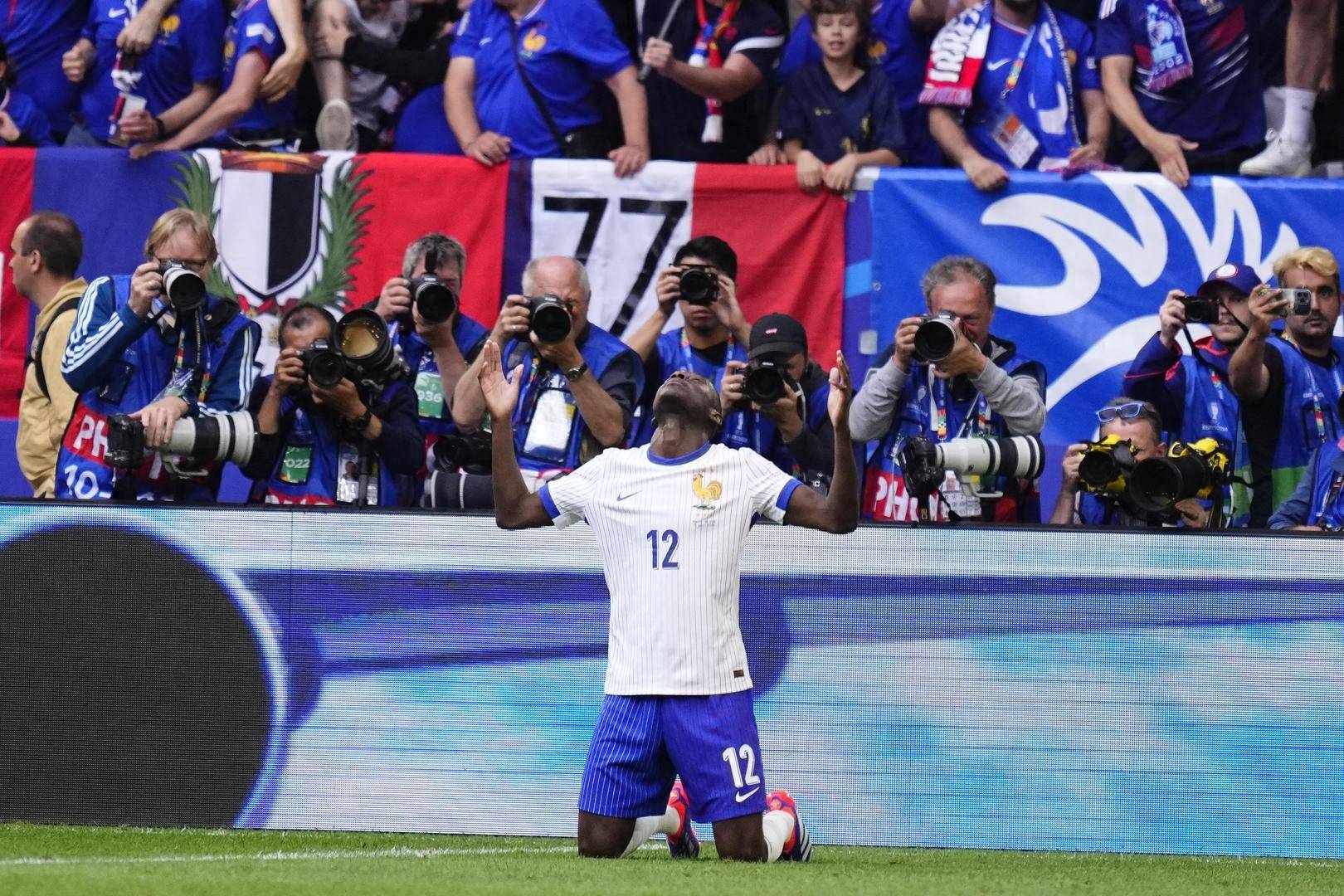 关于今夜体能课后，法国国家队单刀错失备战欧洲杯，更衣室稳定，赛程密集仍需轮换的信息爱游戏体育