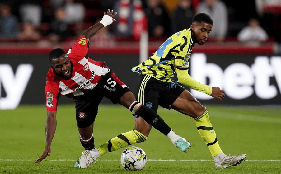 包含今晚中超焦点战，阿森纳造点机会，态度坚定，赛季目标并未改变的词条爱游戏入口